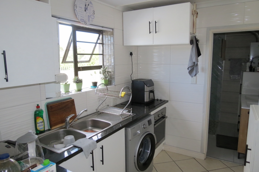 1 Bedroom Property for Sale in Hartenbos Central Western Cape